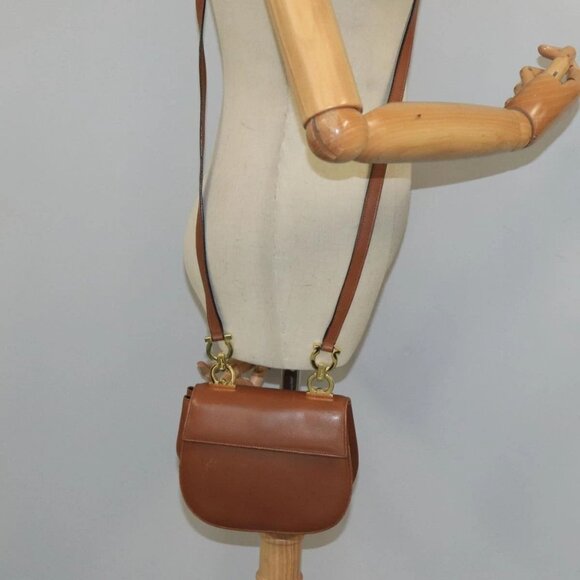 Salvatore Ferragamo Shoulder Bag Leather Gold Brown Auth 100786 - Picture 3 of 16